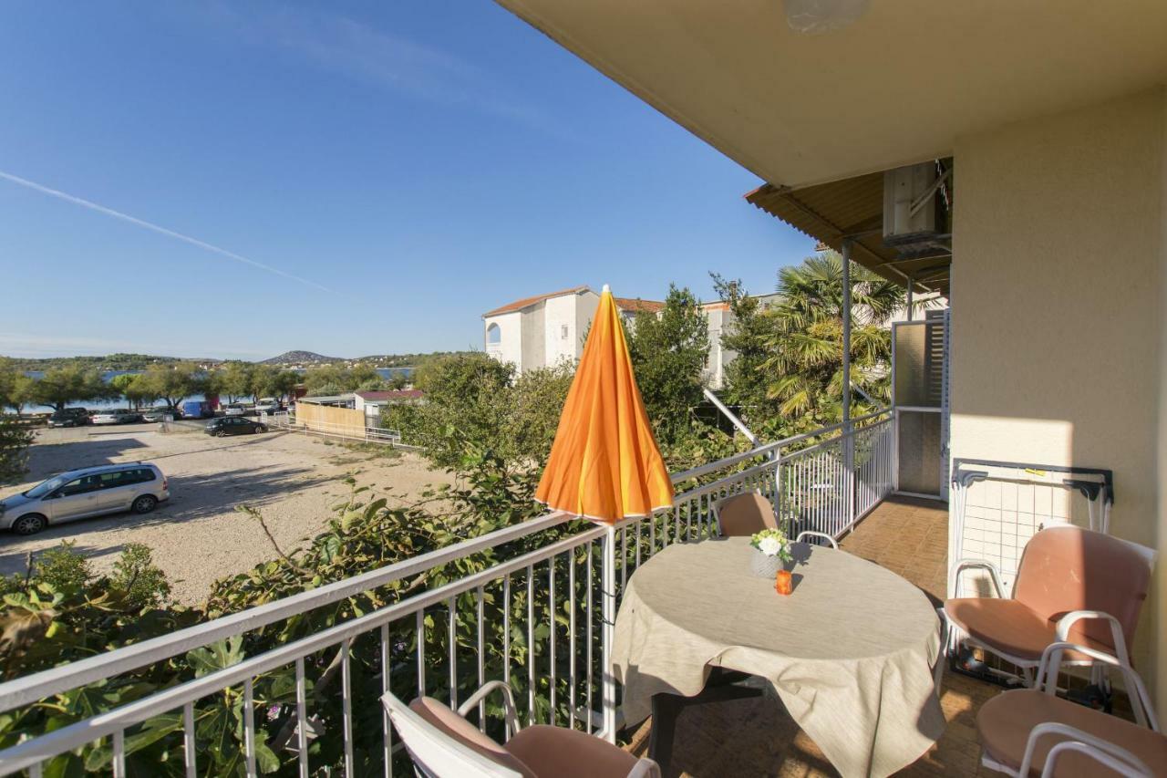 Apartment Nediljka Vodice Esterno foto